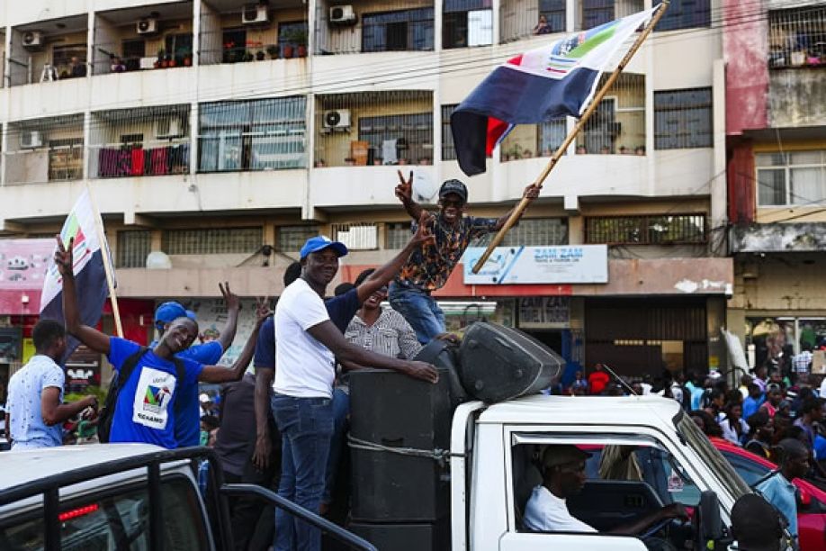 Moçambique: Milhares nas ruas de Maputo para reclamar “vitória” da Renamo nas eleições autárquicas