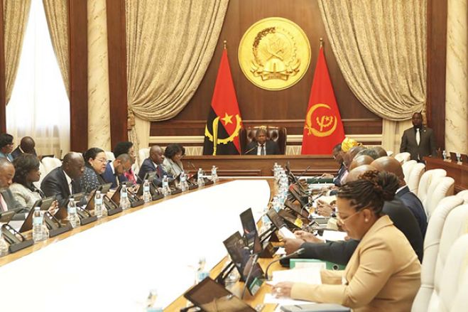 Conselho de Ministros aprova proposta de Lei que altera estatuto dos antigos Presidentes da República
