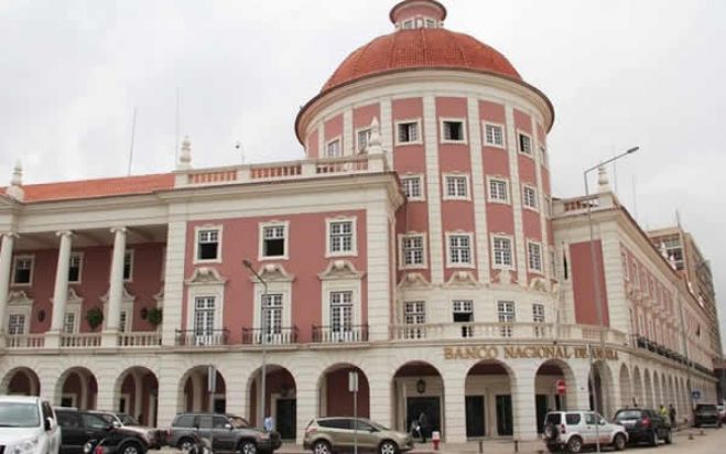 Banco Nacional de Angola desvaloriza kwanza em quase 2% numa semana