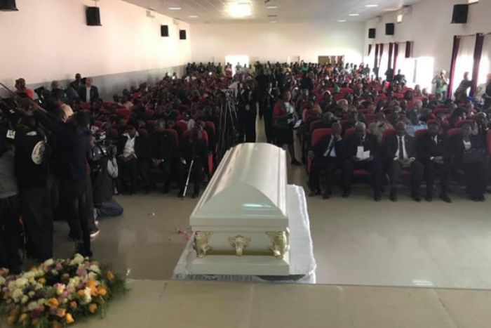 Família de Savimbi “finalmente em paz” após receber restos mortais do político