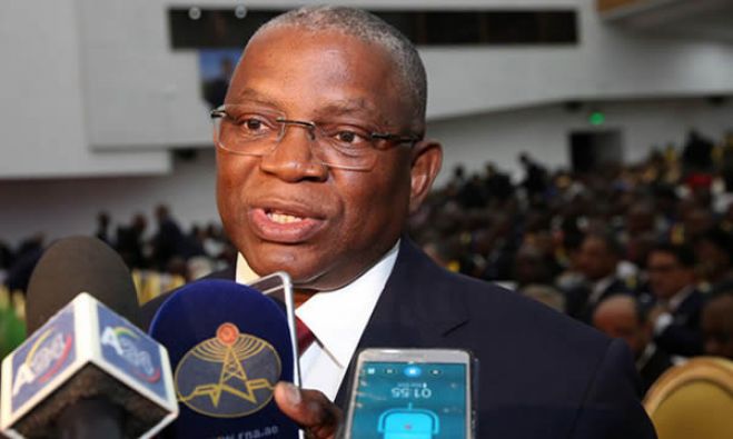 Pedida prioridade à diplomacia económica aos embaixadores angolanos