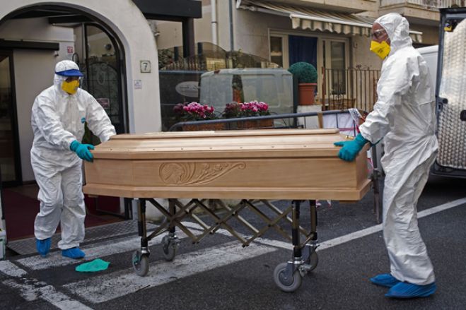 Covid -19: Itália com mais 743 mortos em 24 horas. Pandemia já provocou 6.820 mortos neste país