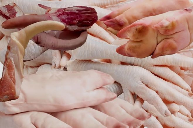 Empresária angolana considera que importar miudezas reflete &quot;falta de dignidade humana&quot;