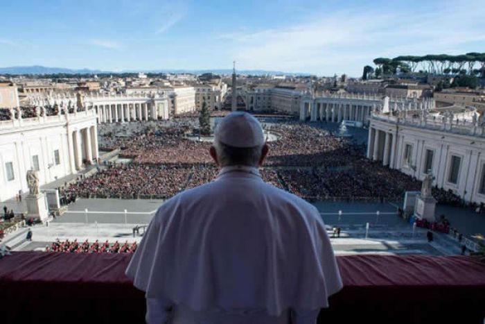 Vaticano investiga negócio de U$ 200 milhões entre cardeal e empresário angolano