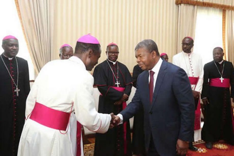 &quot;Rixa&quot; entre Executivo e CEAST ‘esfria’ relação entre Católica e MPLA