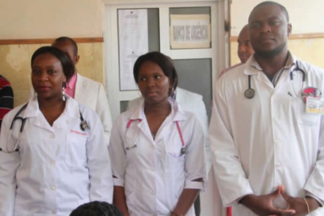 Greve de enfermeiros de Luanda arrancou com adesão total