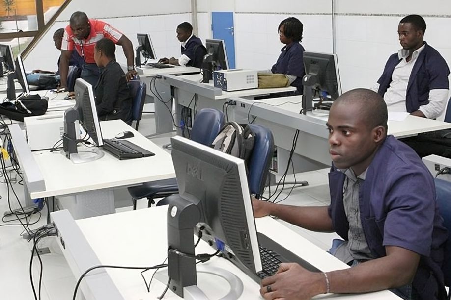 Parlamento angolano aprova proposta de Lei das Start-ups