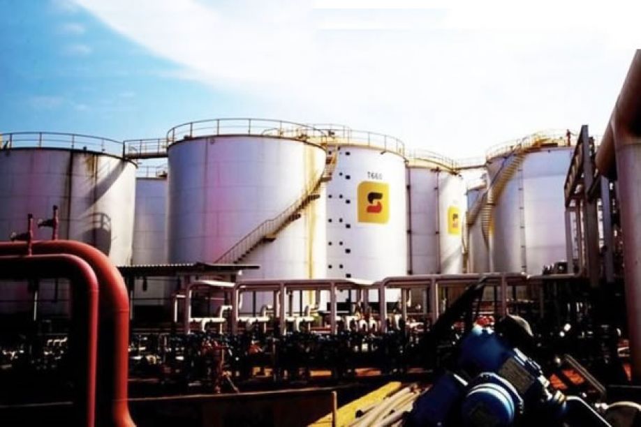 Angola poupa 300 milhões de dólares por ano em importação de gasolina com refinaria de Luanda
