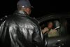 Agentes da Policia do Kilamba Kiaxi acusados de extorquir 15 000 Kz de um Militar