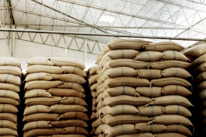 Até seis mil toneladas de milho e arroz foram abandonadas pela anterior administração do Fundo Soberano