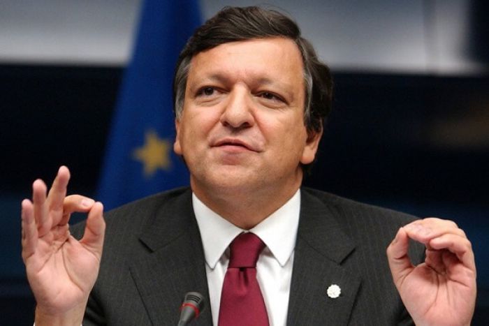 ″Seja qual for o desfecho, espero que Angola possa dedicar-se às tarefas do desenvolvimento″ - Durão Barroso
