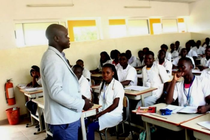 Professores angolanos aplaudem novo calendário escolar de setembro a julho