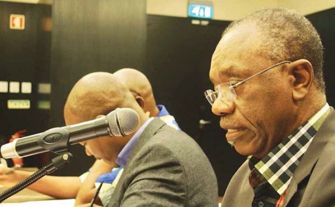 &quot;A obsessão com o controlo de tudo faz com que o PR atraia a zombaria de todos&quot; - Reverendo Nzinga