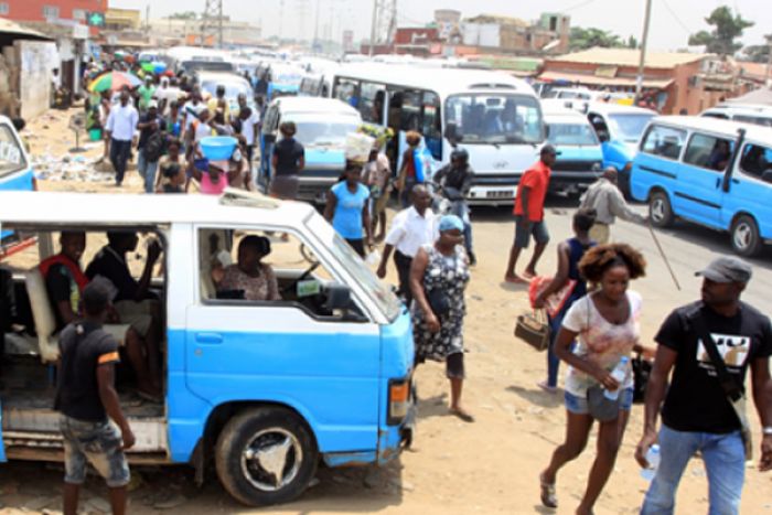 Covid-19: Administrador angolano quer “medidas mais duras” para milhares que insistem em sair à rua