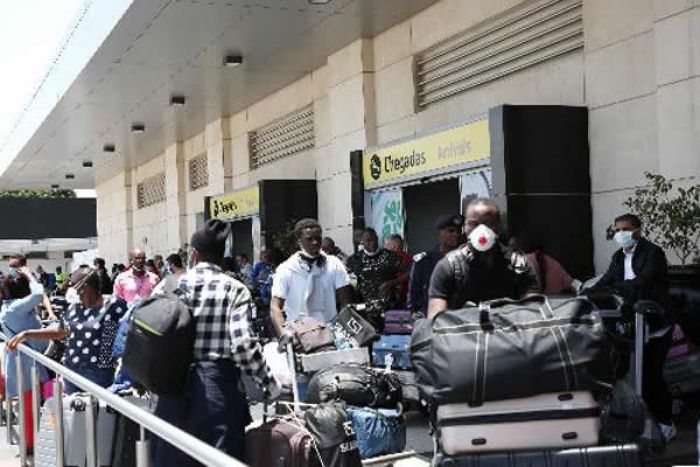 Mais de 2.700 angolanos aguardam por regresso ao país - relatório