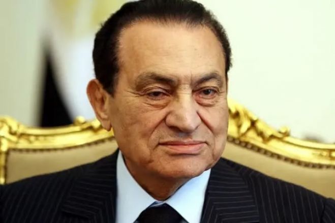 Morre aos 91 Hosni Mubarak, ex-ditador do Egito, segundo TV estatal do país
