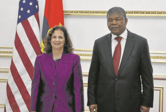 Nova embaixadora dos EUA lembra que regresso dos dólares só depende de Angola