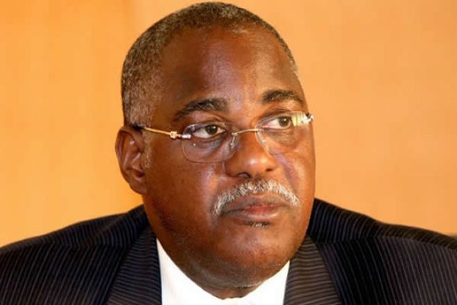 Ex Ministro Da Saúde No Tribunal De Luanda Para Explicar Desvio De Fundos Por Funcionários 