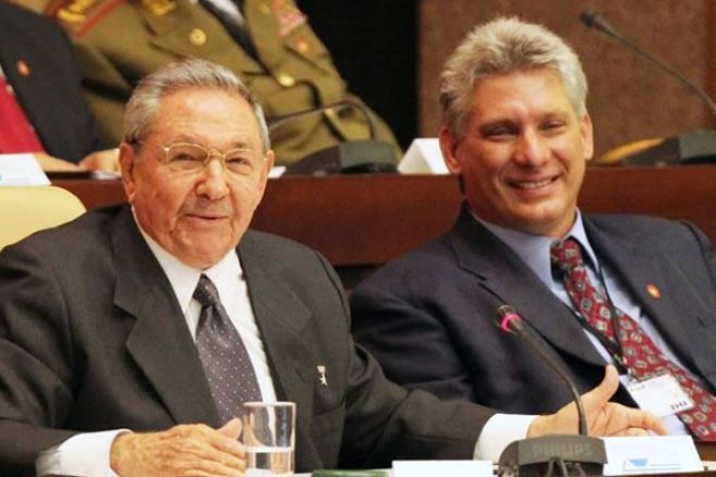 João Lourenço elogia maturidade da transição entre gerações em Cuba