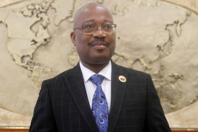 MPLA aponta melhoria paulatina na Conta Geral do Estado, UNITA fala de gravíssima promiscuidade