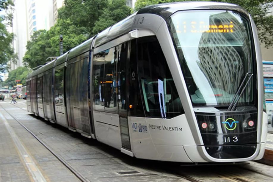 Metro de Superfície de Luanda vai facilitar mobilidade urbana - governo