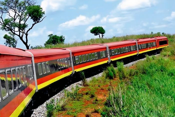 Angola lançou concurso internacional para gestão por 30 anos da linha férrea do Namibe