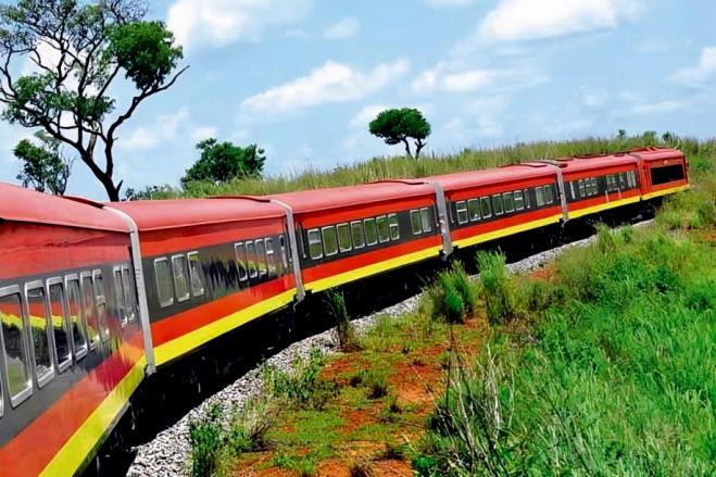 Angola lançou concurso internacional para gestão por 30 anos da linha férrea do Namibe