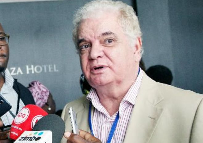 "Não há diversificação da economia angolana e situação vai piorar", diz Alves da Rocha