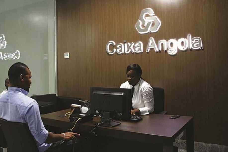 Administração do Banco Caixa Geral Angola acusada de fazer braço de ferro com o BNA