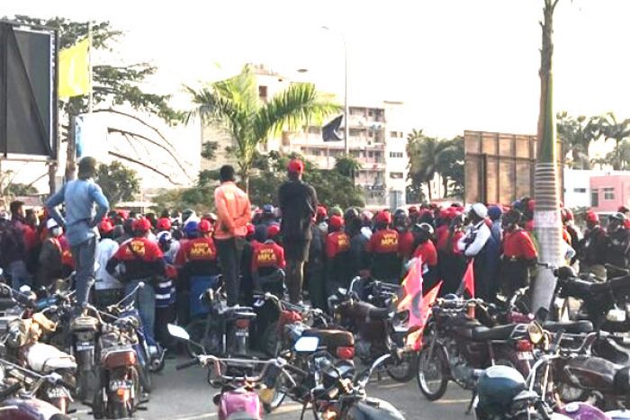 Motoqueiros recebem “compensação” para participar em acto de apoio a João Lourenço em Benguela
