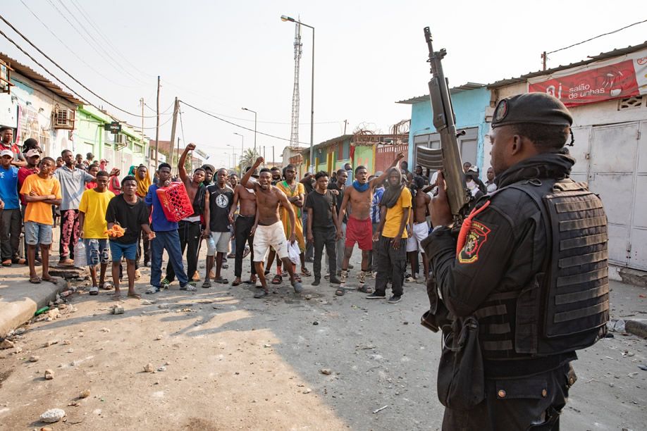 Reforma na polícia angolana: &quot;Ordem para matar vem de cima&quot;