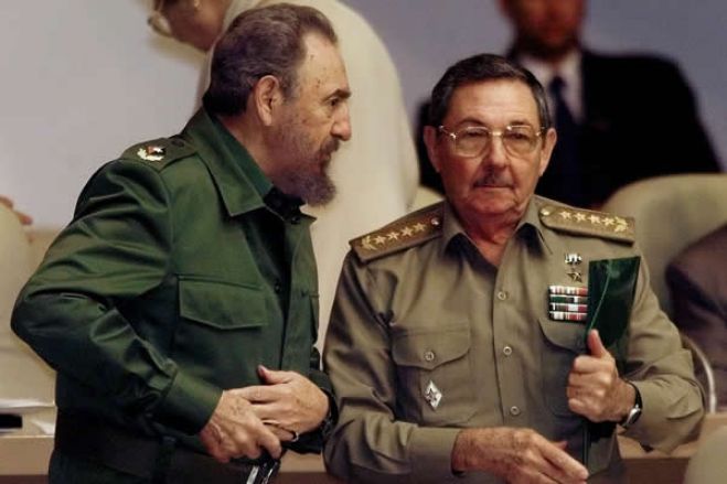 Governo dos EUA anuncia sanções contra Raúl Castro