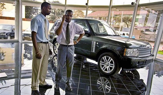 Governo angolano quer cortar nos carros do Estado devido à crise
