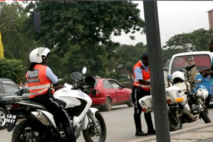 Dez agentes de trânsito serão expulsos hoje por extorquirem automobilistas