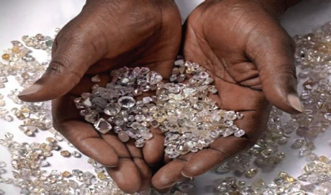 Empresário português preso por tráfico de diamantes