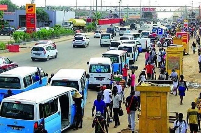 Covid-19: Perto de 98.000 postos de trabalho em risco no setor dos transportes de Angola
