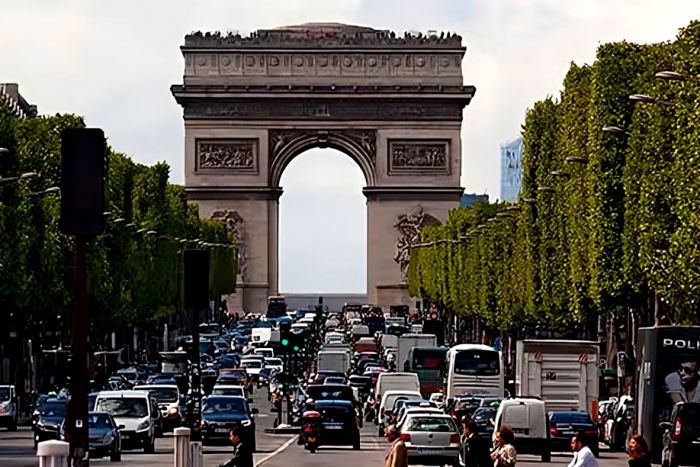 Embaixada de Angola em França alerta para campanha fraudulenta de cobranças
