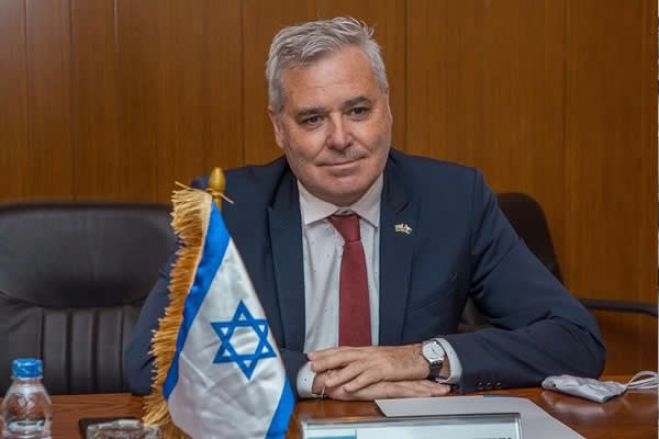 Embaixador israelita em Angola rejeita comparação do holocausto ao conflito de Gaza