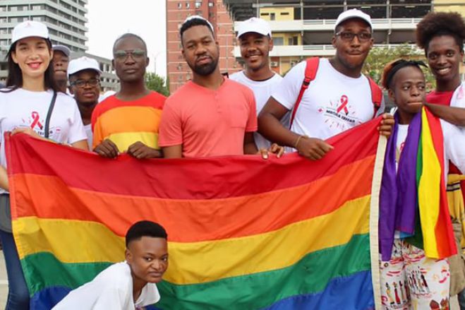 Comunidade LGBTIQ+ em Angola ainda é alvo de discriminação na família e abusos policiais