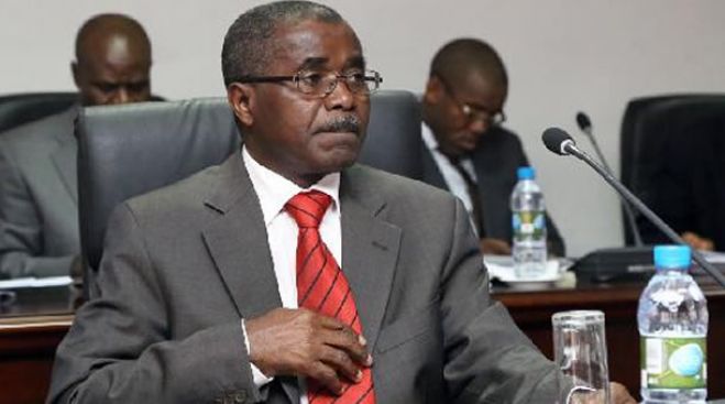 MPLA lamenta &quot;comprtamento irresponsável e sem escrúpulos&quot; de partidos da oposição