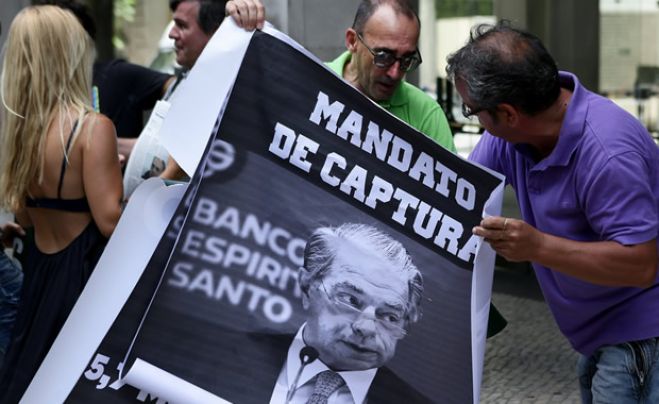 Manifestação em Lisboa contra uso do dinheiro público no BES