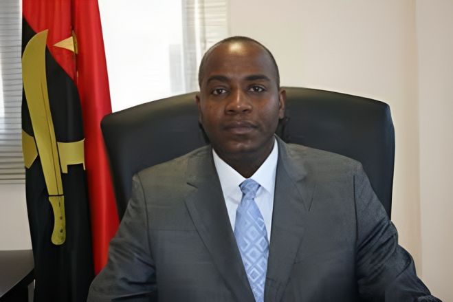 Vice governador de Luanda Cristino Sambuako, com processo crime no cunene.