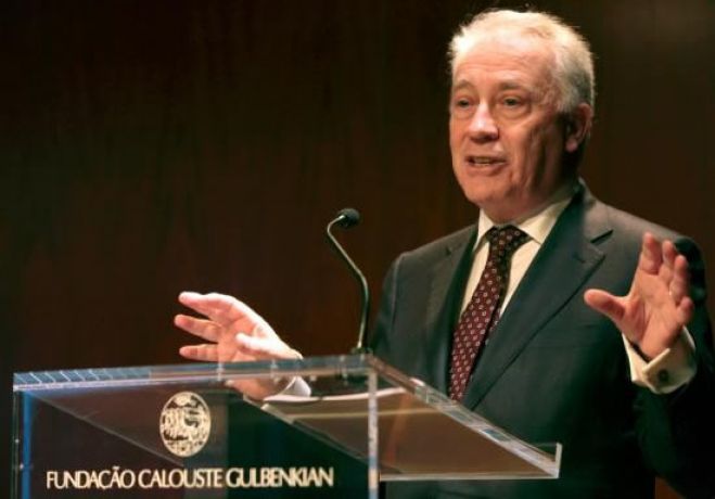 O governador do Banco de Portugal (BdP) Carlos Costa  