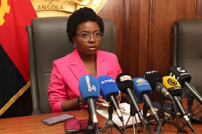 Angola usa excedente do petróleo para financiar OGE e travar endividamento