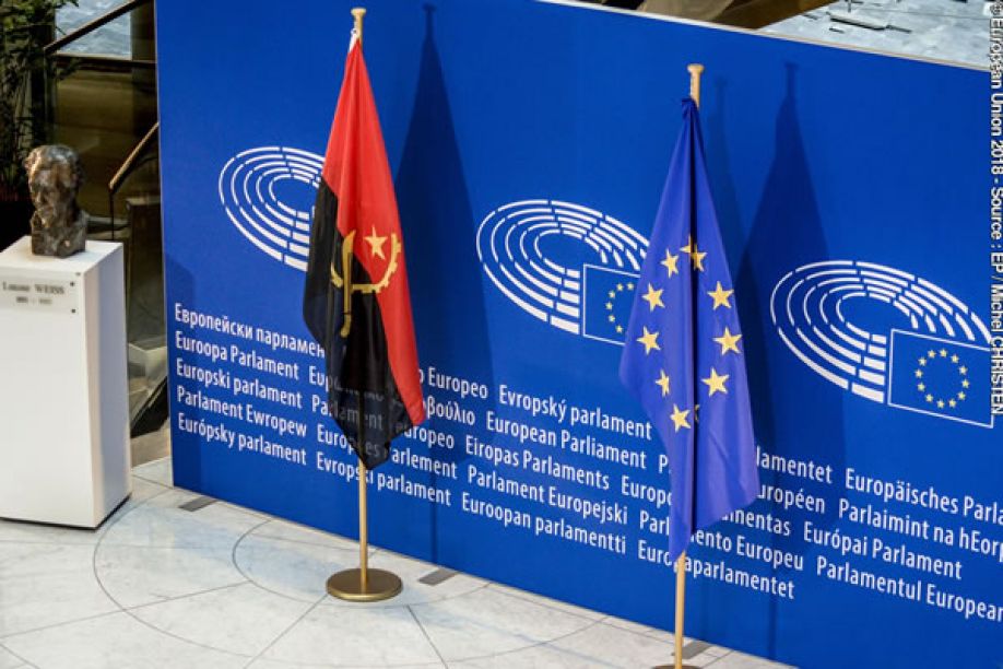 União Europeia vai reforçar ajuda a Angola no combate à corrupção e recuperação de ativos