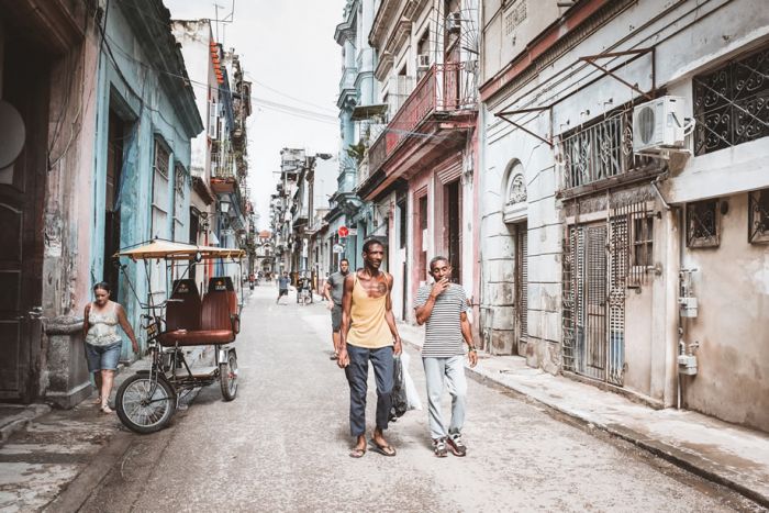 Cuba deve 223 milhões USD a Angola e lidera dívida de 1,27 mil milhões USD de 12 países
