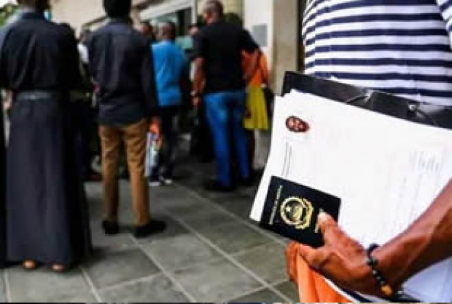 Equador vai exigir vistos de trânsito a cidadãos de mais de 40 países, incluindo Angola