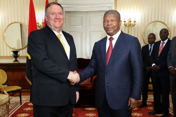 Pompeo elogia esforços para tornar corrupção num “fantasma do passado” em Angola