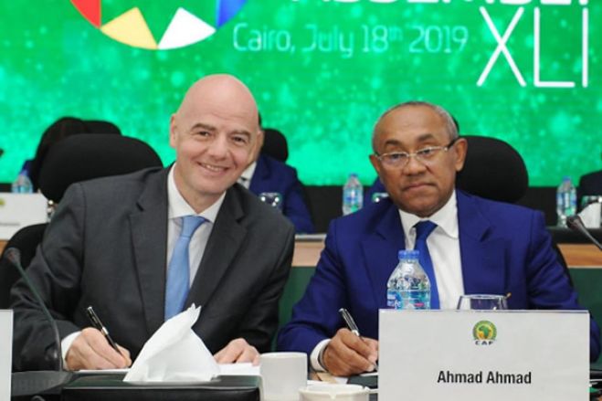 Presidentes da FIFA e CAF avaliam desenvolvimento do futebol juvenil em Angola