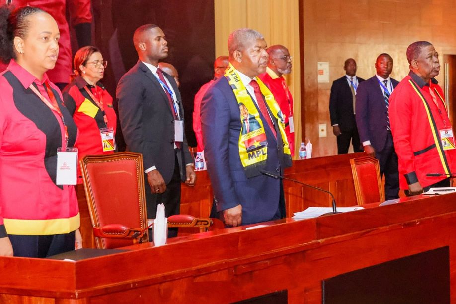 Esforços de João Lourenço para manutenção de poder Pós-2027